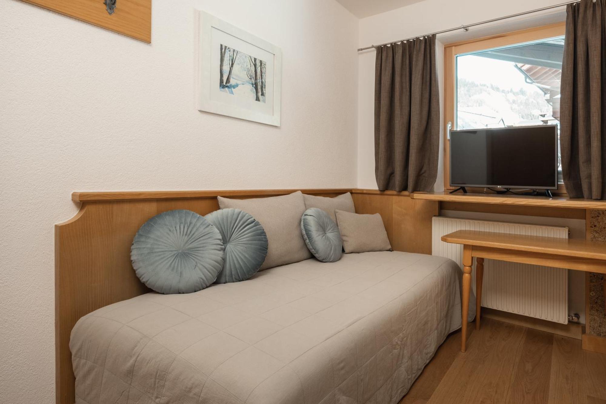 Jochum Hotel Garni Фис Экстерьер фото